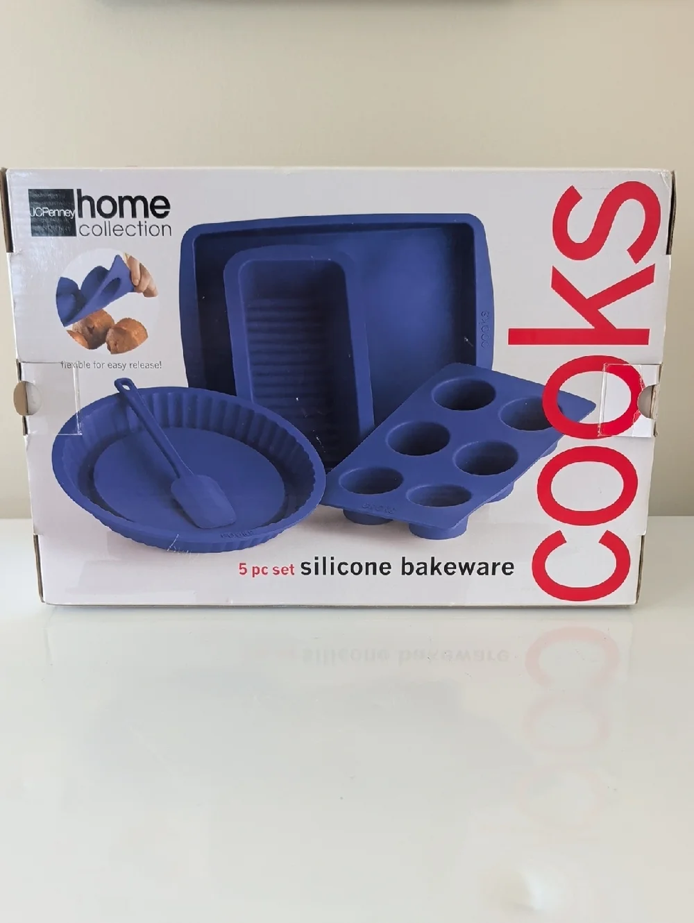 Blue Silicone Bakeware 5-Piece Set NWT